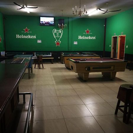 Victoria Hotel Претория Екстериор снимка